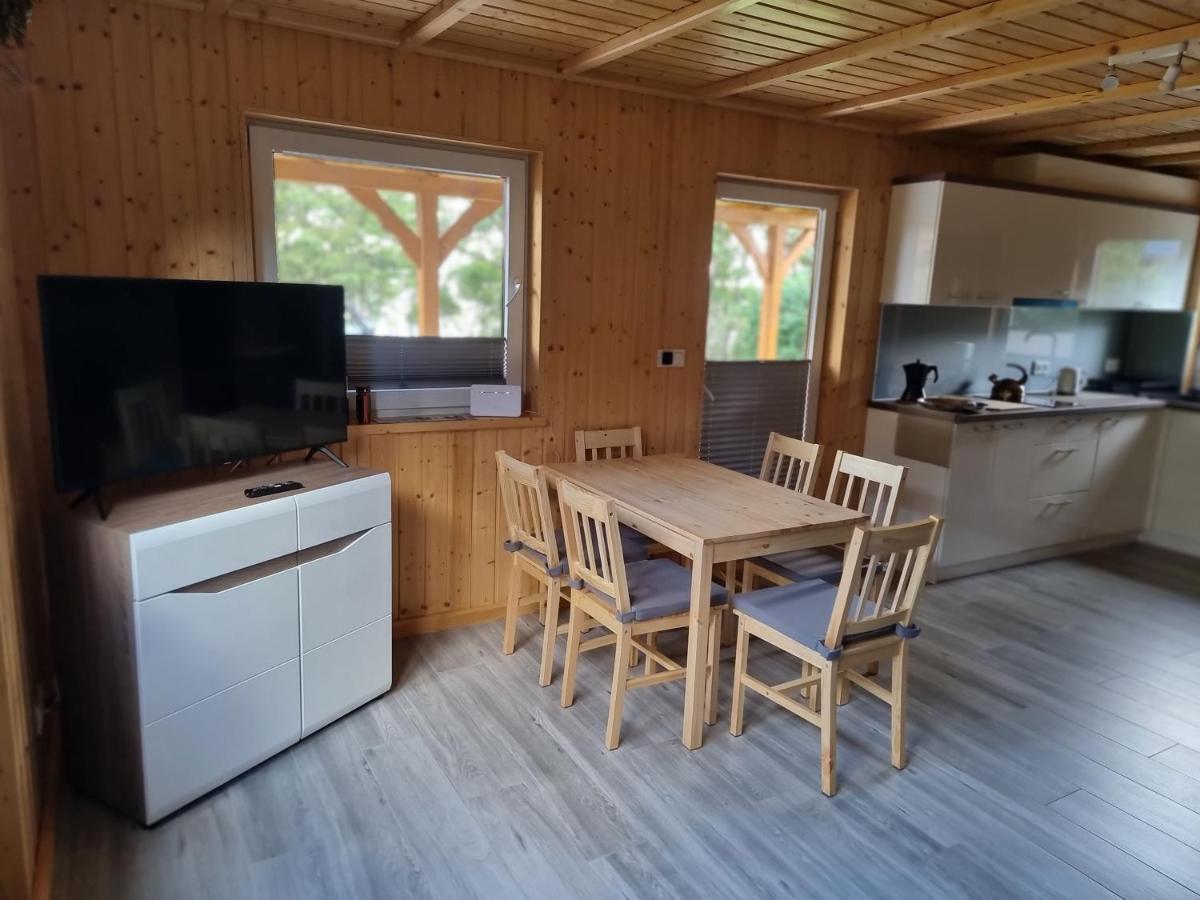 Nowy Domek Drewniany Tu Mi Dobrze W Lubkowie Z Plaza Lubkowo Exterior photo